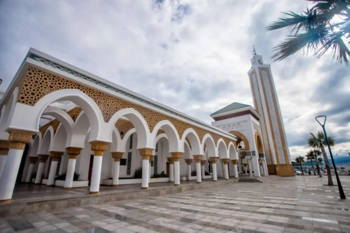 La kasbah di Tangeri affacciata sullo Stretto di Gibilterra